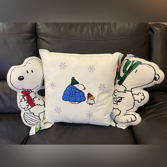 Snoopy Christmas pillows snoopy puffer pillow
